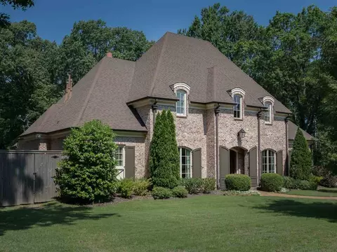 29 E Cherry Dr, Memphis, TN 38117 photo 2