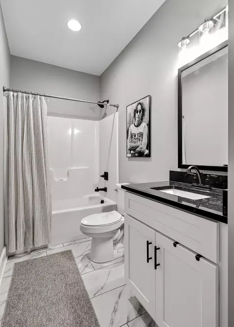 Bath - 132 Tenpenny Rd, Morrison, TN 37357 photo 4 of 6