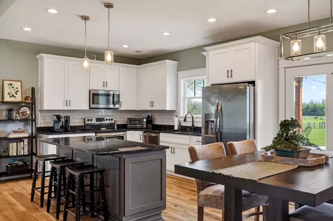 Kitchen - 132 Tenpenny Rd, Morrison, TN 37357 photo 4 of 5