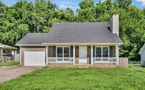 154 Shady Maple Dr, Clarksville, TN 37043