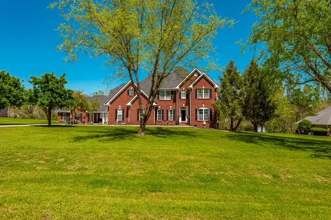 157 Hidden Cove Ct, Gallatin, TN 37066