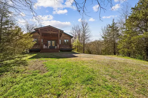 2649 Wildwood Rd, Dandridge, TN 37725