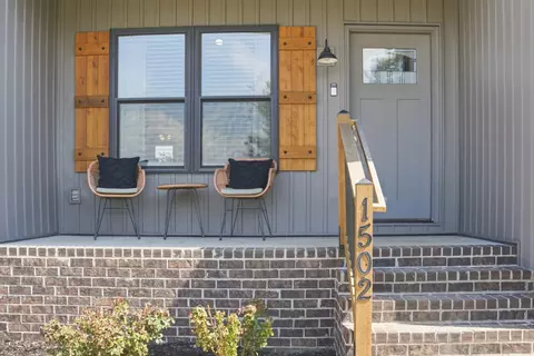 Exterior - 1502 Rock Bridge Rd, Bethpage, TN 37022 photo 4 of 12