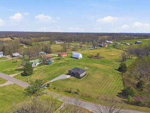 View/Area - 1502 Rock Bridge Rd, Bethpage, TN 37022 photo 7 of 8