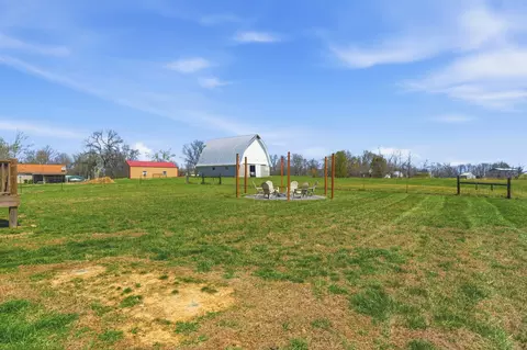 Exterior - 1502 Rock Bridge Rd, Bethpage, TN 37022 photo 10 of 12