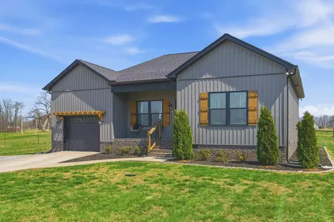 Exterior - 1502 Rock Bridge Rd, Bethpage, TN 37022 photo 2 of 12