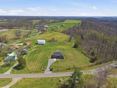 View/Area - 1502 Rock Bridge Rd, Bethpage, TN 37022 photo 3 of 8