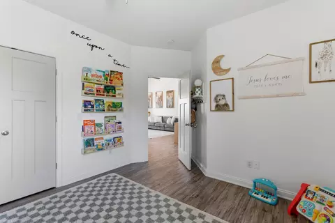 Entry Way - 1502 Rock Bridge Rd, Bethpage, TN 37022 photo 2 of 2