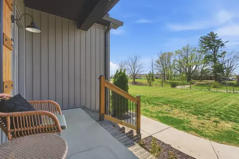 Exterior - 1502 Rock Bridge Rd, Bethpage, TN 37022 photo 5 of 12