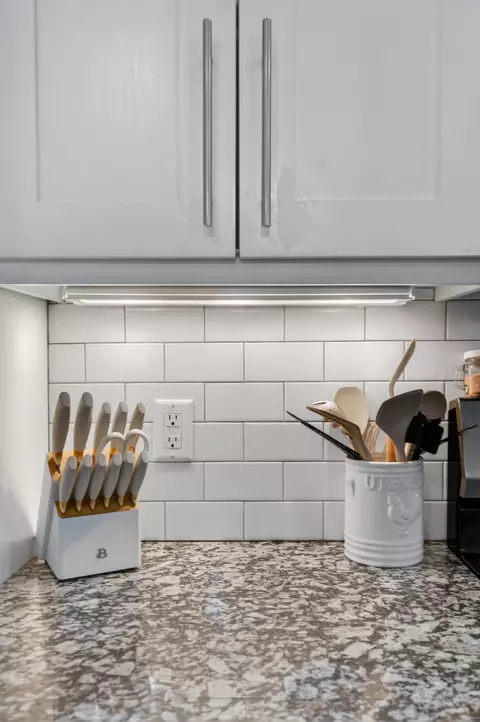 Kitchen - 813 5th Ave E, Springfield, TN 37172 photo 1 of 5