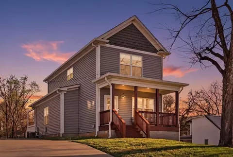 Exterior - 813 5th Ave E, Springfield, TN 37172 photo 11 of 15