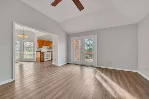 Living - 2034 Wolfe Rd, White Bluff, TN 37187 photo 1 of 3