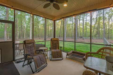 Exterior - 750 Davis Spring Rd, Tullahoma, TN 37388 photo 14 of 19
