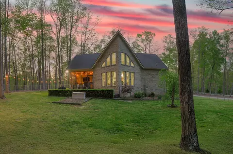 750 Davis Spring Rd, Tullahoma, TN 37388