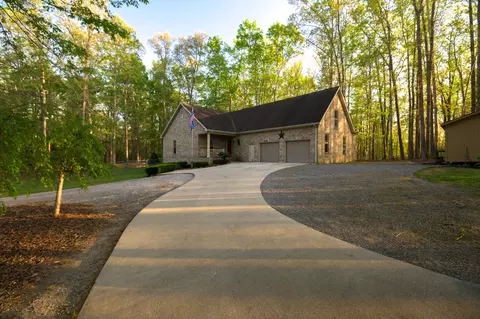 Exterior - 750 Davis Spring Rd, Tullahoma, TN 37388 photo 8 of 19