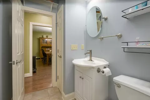 Bath - 750 Davis Spring Rd, Tullahoma, TN 37388 photo 3 of 8