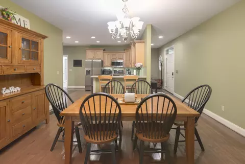 Dining - 750 Davis Spring Rd, Tullahoma, TN 37388 photo 4 of 5