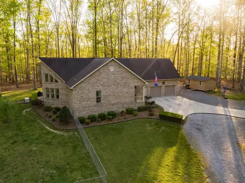 Exterior - 750 Davis Spring Rd, Tullahoma, TN 37388 photo 3 of 19
