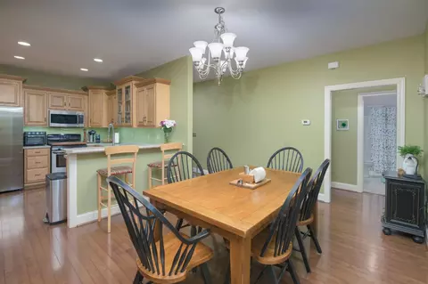 Dining - 750 Davis Spring Rd, Tullahoma, TN 37388 photo 3 of 5