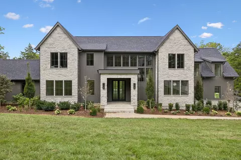 4521 Shys Hill Rd, Nashville, TN 37215