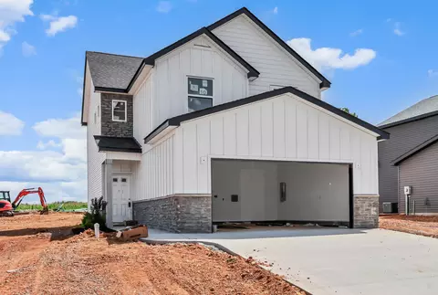 2697 Brewster Dr, Clarksville, TN 37042