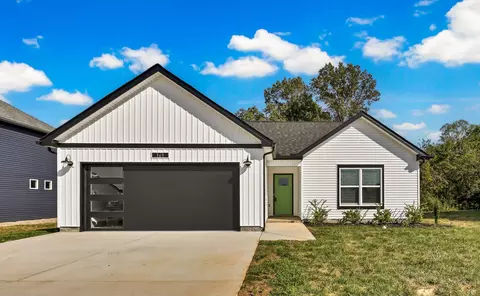 2689 Brewster Dr, Clarksville, TN 37042