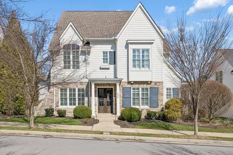 425 Glen West Dr, Nashville, TN 37215