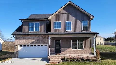 293 Sugar Maple Tr, Lenoir City, TN 37771