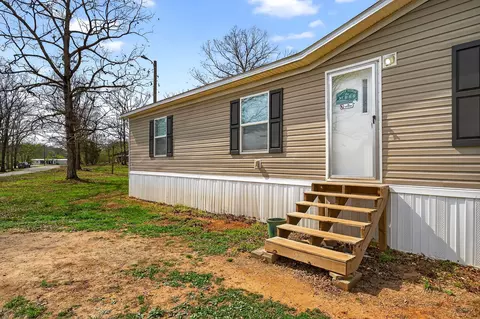 550 Center Point Acres N, Walling, TN 38587 photo 3