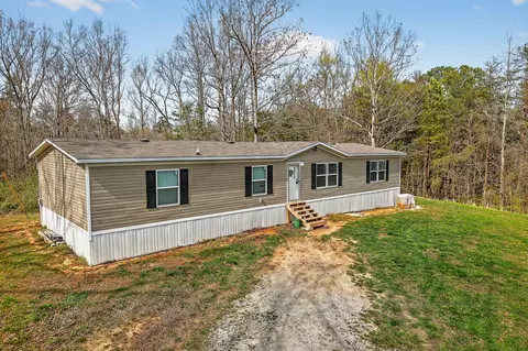 550 Center Point Acres N, Walling, TN 38587 photo 2