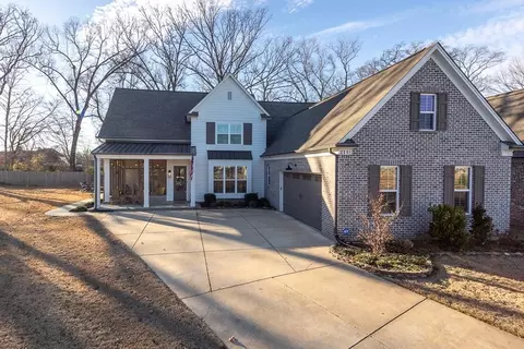 215 Nebhut Ln, Rossville, TN 38066