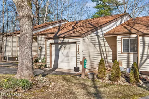 350 Lake Catherine Cir, Crossville, TN 38558