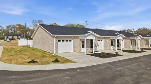 741 Kings Ln #B-7, Tullahoma, TN 37388