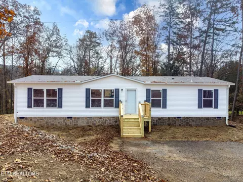 138 Trillium Cir, Harriman, TN 37748
