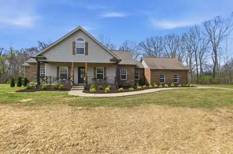 2113 Hanah Ct, Spring Hill, TN 37174