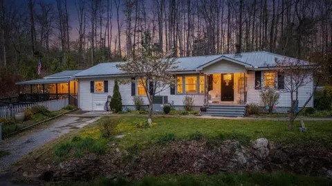 1987 Bobo Hollow Rd, Tullahoma, TN 37388