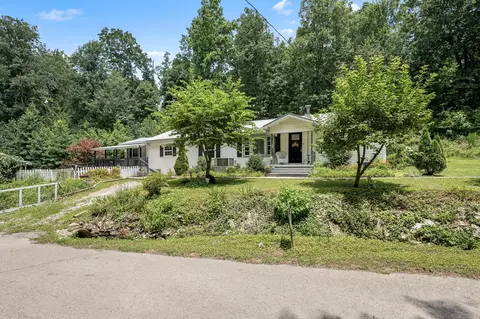 1987 Bobo Hollow Rd, Tullahoma, TN 37388