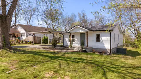 Exterior - 2115 Carter St, Springfield, TN 37172 photo 2 of 7