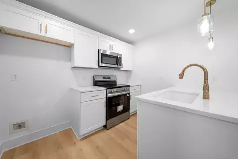 Kitchen - 2115 Carter St, Springfield, TN 37172 photo 4 of 4