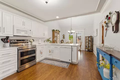 Kitchen - 3333 Berryside Dr, Murfreesboro, TN 37128 photo 3 of 4