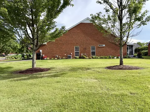 Exterior - 3333 Berryside Dr, Murfreesboro, TN 37128 photo 8 of 10