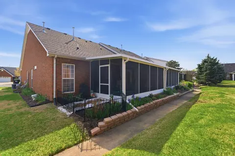 Exterior - 3333 Berryside Dr, Murfreesboro, TN 37128 photo 5 of 10