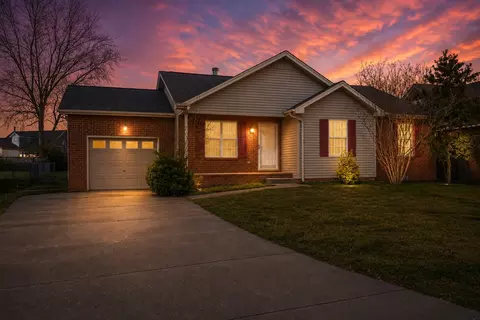 2213 Riverway Dr, Old Hickory, TN 37138