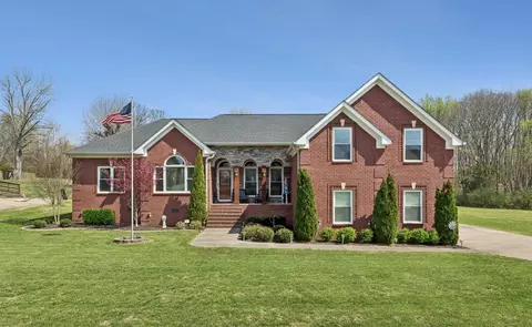1035 Bending Chestnut Dr, Lebanon, TN 37087
