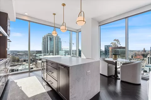 1616 W End Ave #1708, Nashville, TN 37203