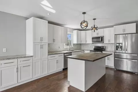 Kitchen - 104 Juniper Dr, Murfreesboro, TN 37129 photo 1 of 5