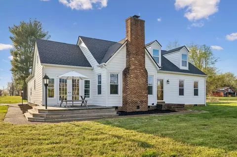 Exterior - 104 Juniper Dr, Murfreesboro, TN 37129 photo 5 of 19