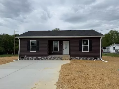 106 Chastain St, Tullahoma, TN 37388