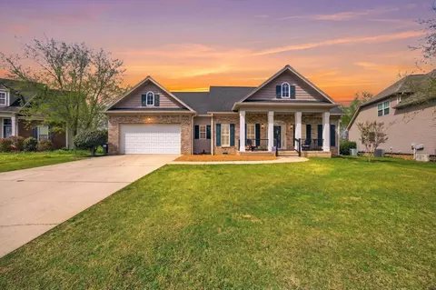 8165 Kaitlin Ln, Ooltewah, TN 37363