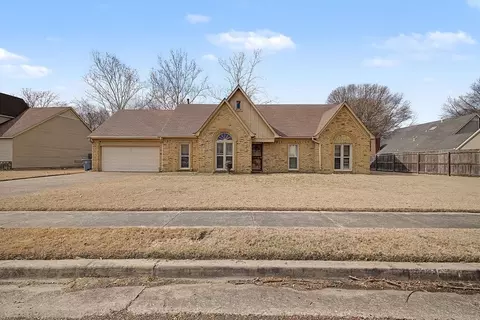 2007 Brownsford Ln, Cordova, TN 38016